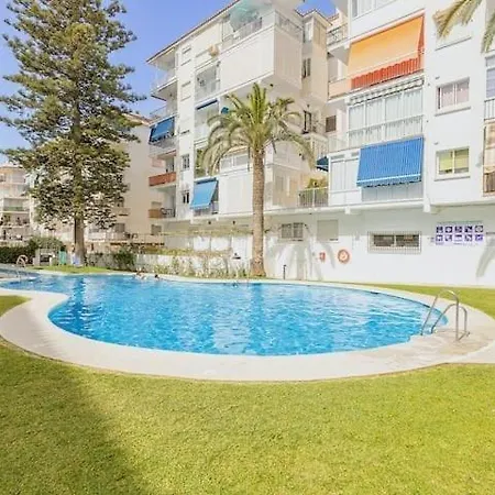 Apartamento 1 Bedroom Penthouse With Pool Access, Centre Nerja