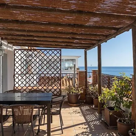 Apartmán 1 Bedroom Penthouse With Pool Access, Centre Nerja