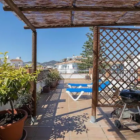Apartmán 1 Bedroom Penthouse With Pool Access, Centre Nerja