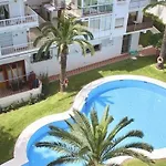 1 Bedroom Penthouse With Pool Access, Centre *